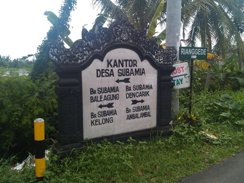 Ibu Ana Homestay Tabanan  Bagian luar foto